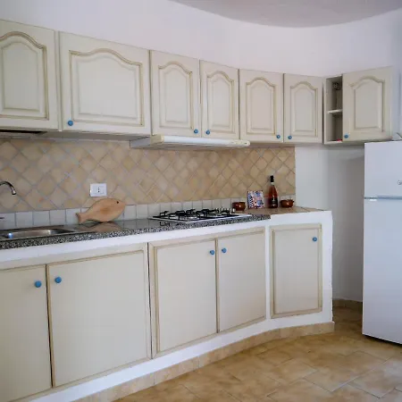 Bilo Fronte Spiaggia 50m Affitti Tatil Evi Budoni