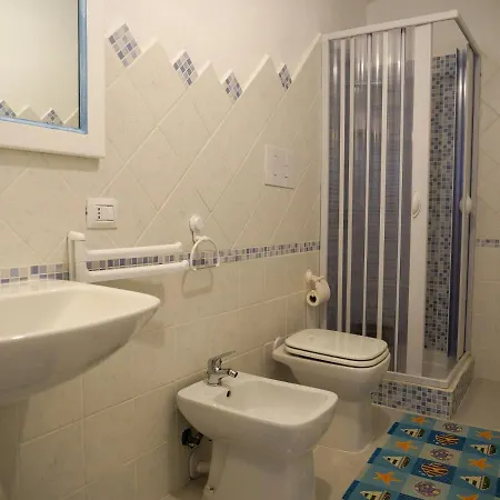 Bilo Fronte Spiaggia 50m Affitti Tatil Evi Budoni